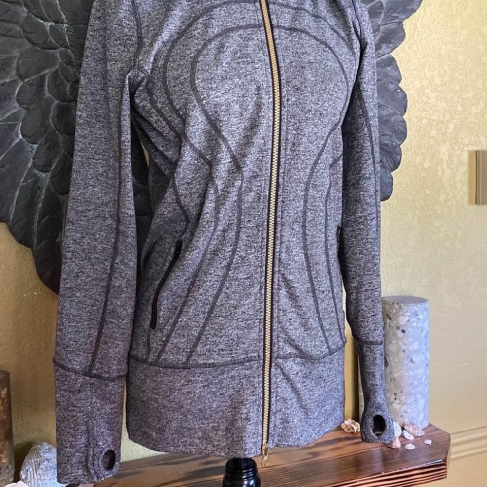 Lululemon Stride Jacket II With Logo - Picture 2 of 7